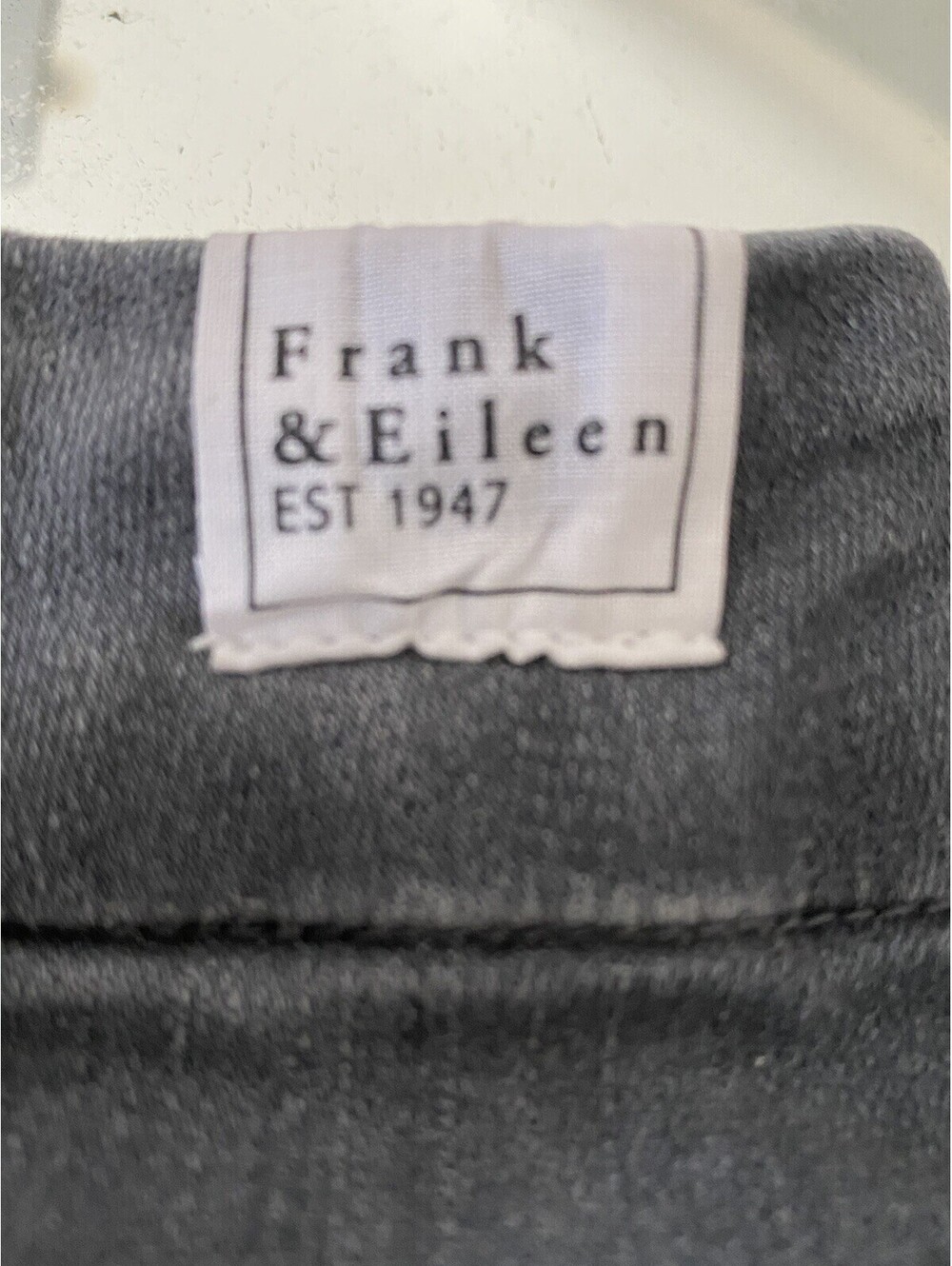 Frank & Eileen Sligo Grey Italian Performance Denim Skinny Jeans Women’s Size 29